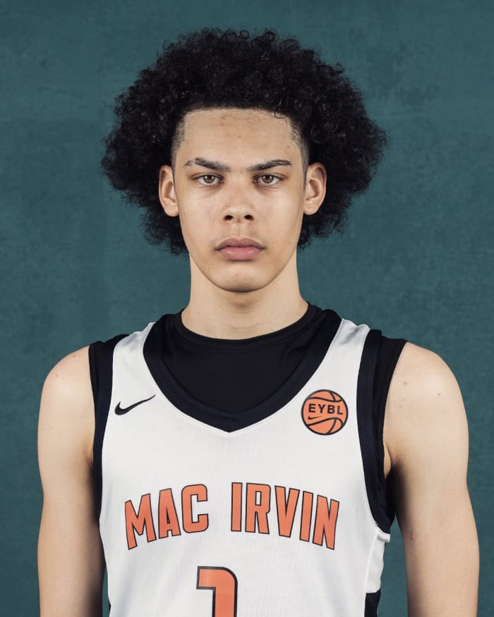 Aleks Alston plays for Mac Irvin Fire on the Nike EYBL Circuit.